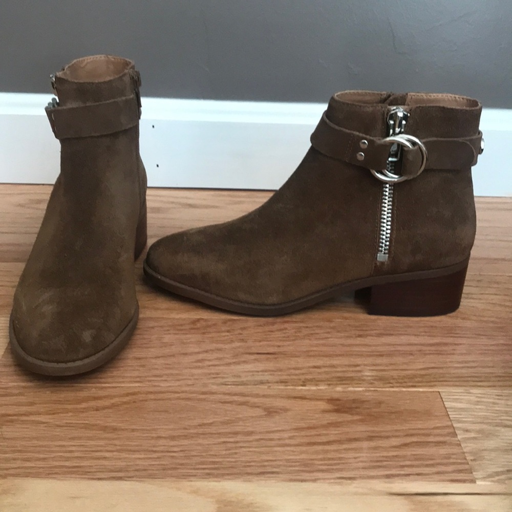 Steve Madden Deja Brown Suede Bootie